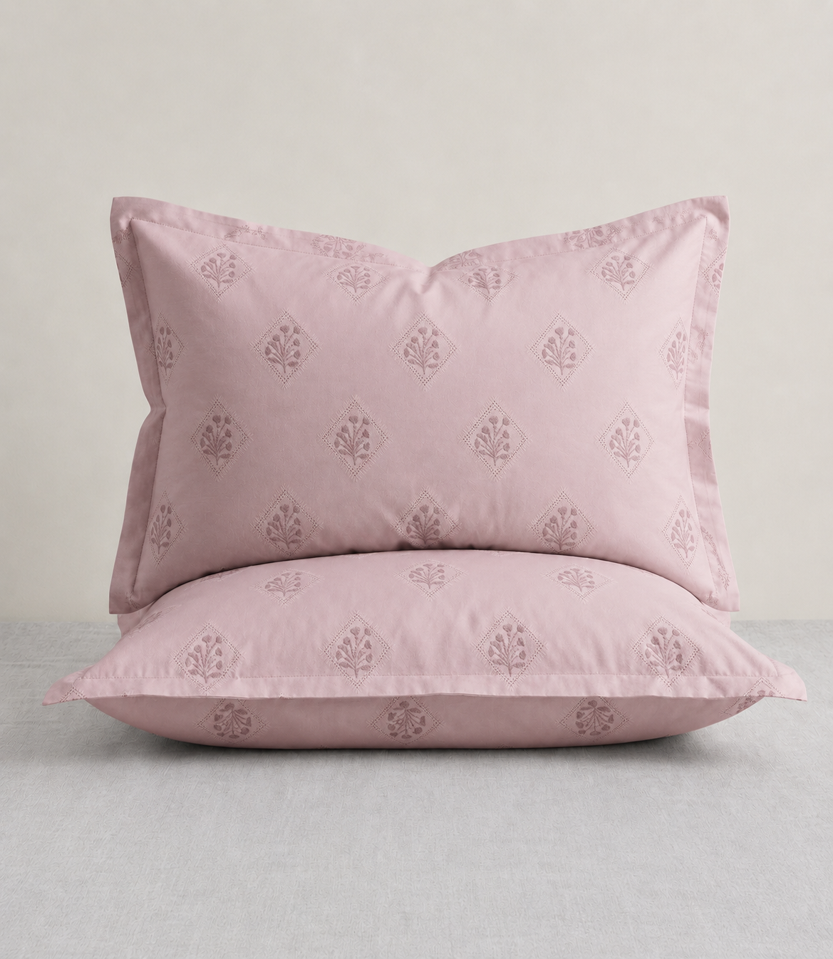 Elite Weave Blush Mauve Floral Diamond King Size Cotton Bedsheet – Soft Elegance & Everyday Comfort