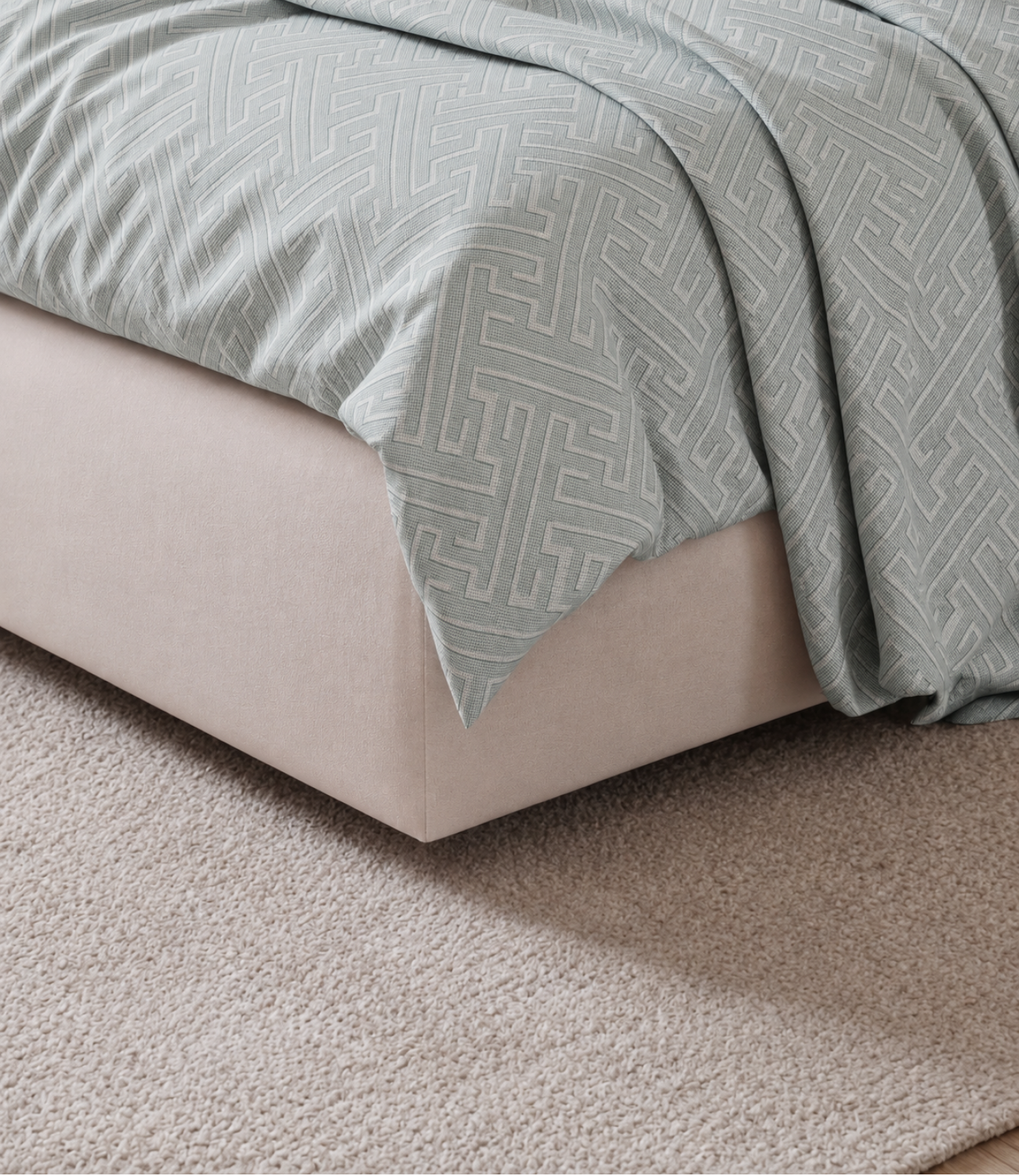 Dream World Mint Green King Size Cotton Bedsheet – Geometric Harmony Premium Comfort