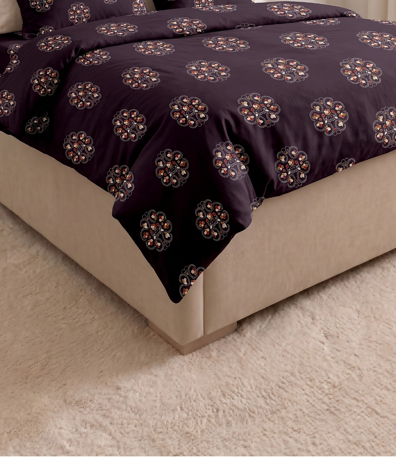 Gracious Midnight Plum Floral King Size Cotton Bedsheet – Elegant Ethnic Motif Collection