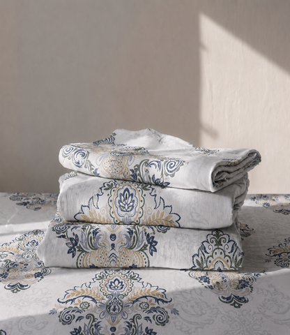 Cotton Bliss Ivory King Size Cotton Bedsheet – Regal Floral Heritage Comfort