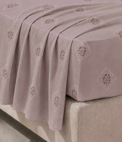 Elite Weave Rose Mist Geometric Floral King Size Cotton Bedsheet – Premium Comfort